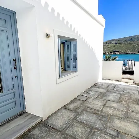 Appartamento Beachfront Gem In By Explore