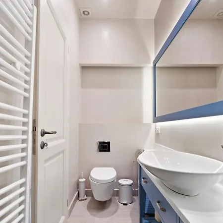 Beachfront Gem In By Explore Apartamento *