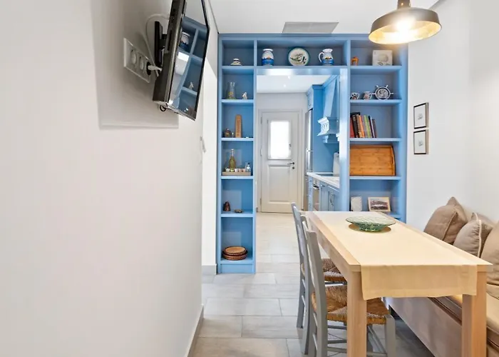 Apartamento Paraporti 2-bdr Retreat In By Explore Ándros